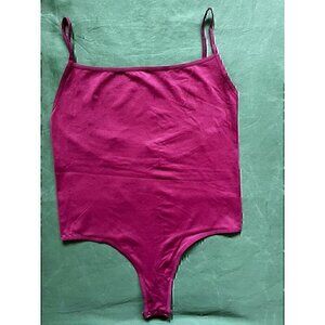 FREE PEOPLE BASIC THONG BODYSUIT IN BURGEND, LARGE